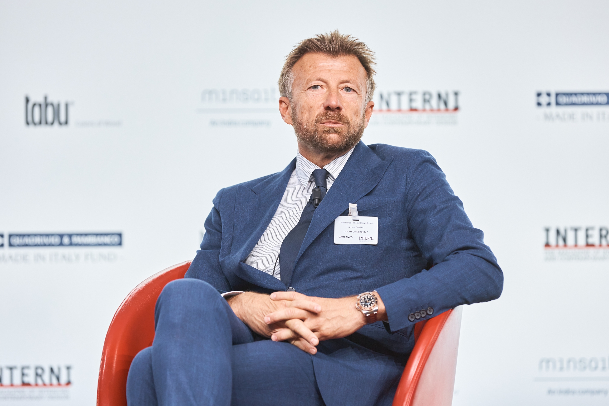 Acquisizioni e licenze per Luxury Living Group