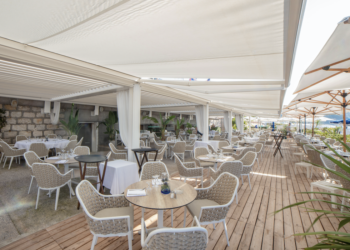 KE firma il ristorante del Blue Beach a Nizza