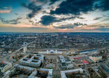 Ucraina, il manifesto di Norman Foster per ricostruire Kharkiv