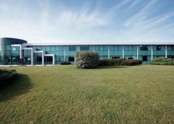 Gruppo Euromobil festeggia 50 anni tra design, arte e sport