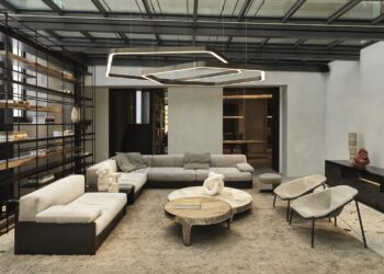 Henge apre in via della Spiga