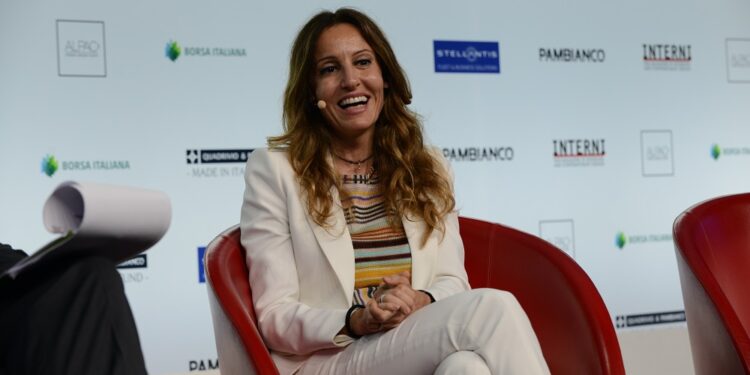 Iris Ceramica Group investe nel ‘green’ e differenzia  il business