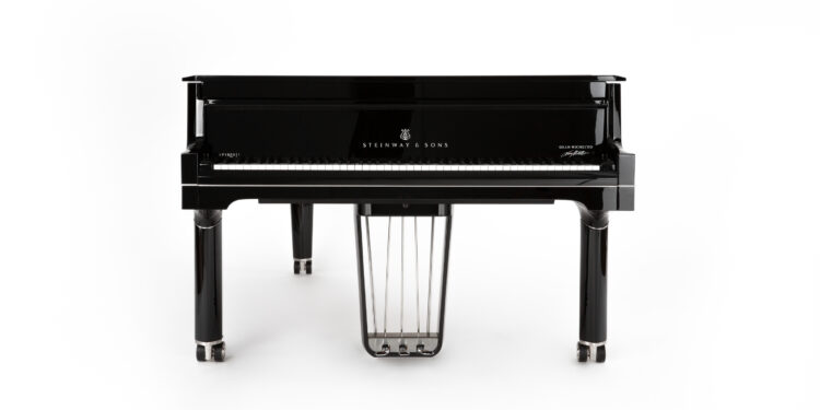 Luca Nichetto firma un pianoforte per Steinway&Sons