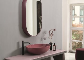 Ceramica Cielo si tinge di Viva Magenta