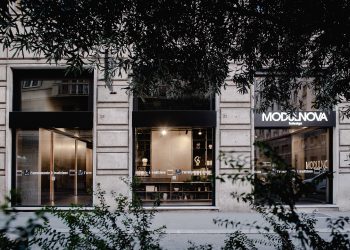 Primo flagship store a Genova per Modulnova