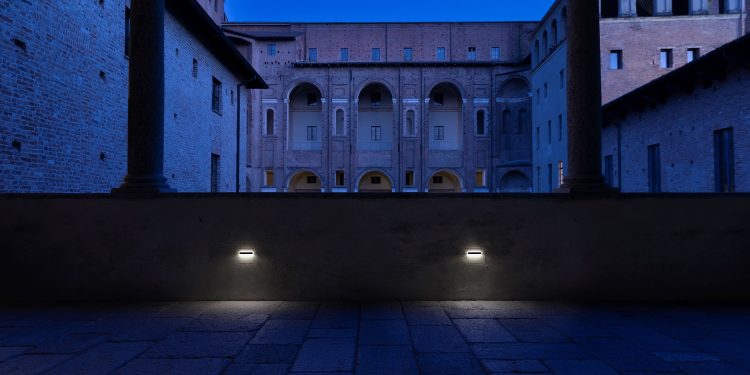 Le utopie di luce di Davide Groppi: una doppia anima tra poesia e libertà