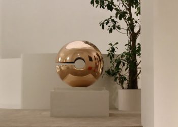 Meridiani ospita “Rotante Massimo, III” di Arnaldo Pomodoro