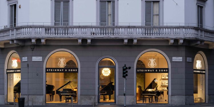 Steinway & Sons apre a Milano il suo primo flagship italiano