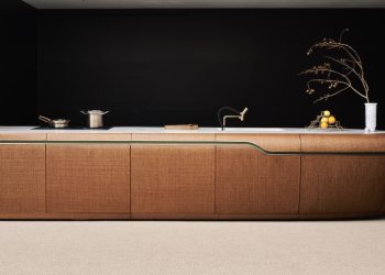 Bonacina innova con una cucina interamente rivestita di midollino