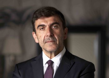 Equipe Cerámicas (Italcer) ottiene una quota di Opificio Ceramico