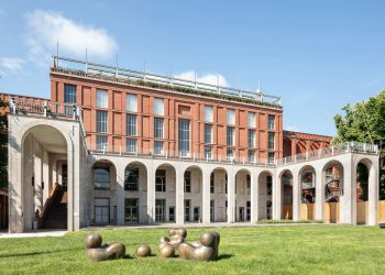 Triennale Milano illustra le mostre su Gae Aulenti, Mendini e Sambonet