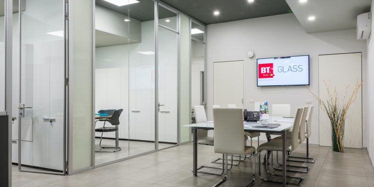 BT Glass a +40% e progetta una nuova sede