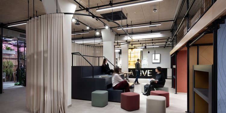 Il Prisma inaugura la nuova sede di Milano