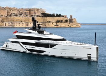 CRN presenta il superyacht M/Y Comfortably Numb