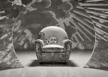 Poltrona Frau rivisita l’iconico modello Vanity Fair con Fornasetti