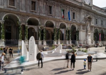 A Milano, la materia di Iris Ceramica Group si fa poesia da vivere