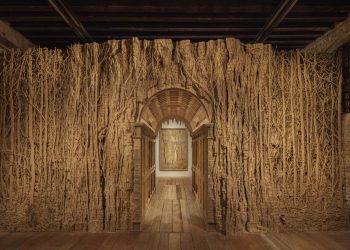 A Palazzo Fortuny va in scena Selva, la nuova mostra di Eva Jospin