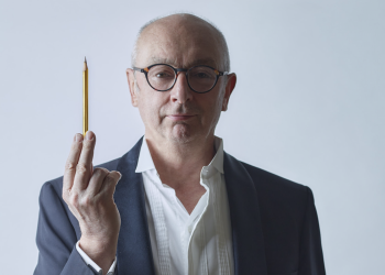 Piero Lissoni riceve il Premio Compasso d’Oro alla Carriera