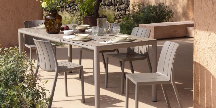 Nardi presenta la seduta outdoor Tiberina