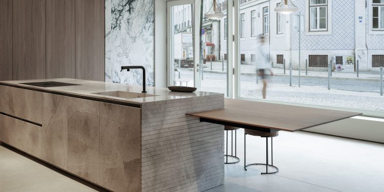 Modulnova inaugura un flagship store a Lisbona