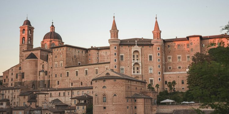 Urbino, prende il via il piano urbanistico firmato Mario Cucinella