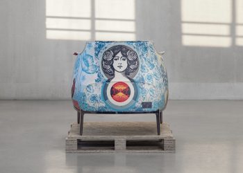 Poltrona Frau presenta Archibald Delicate Balance Limited Edition