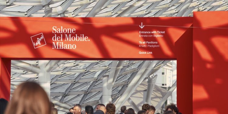 Salone del Mobile.Milano 2026 chiude con oltre 300mila visitatori (+4,5%) e 68% di operatori esteri