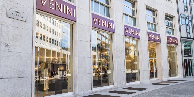 Venini punta sull’illuminazione e sull’espansione retail
